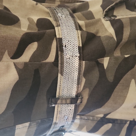 INC International Concepts Camouflage and sequin fitted Trench Coat size Small - Picture 5 of 6